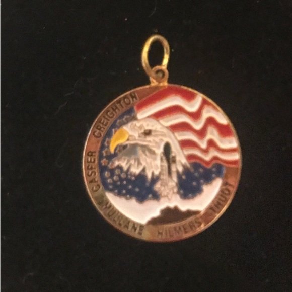 Space shuttle Atlantis pendant/charm - Picture 2 of 4